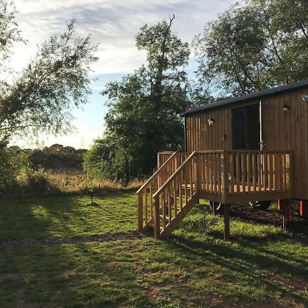 Sunset Shepherds Hut Taunton Exterior photo